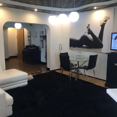 Manolo's Apartament 康斯坦察